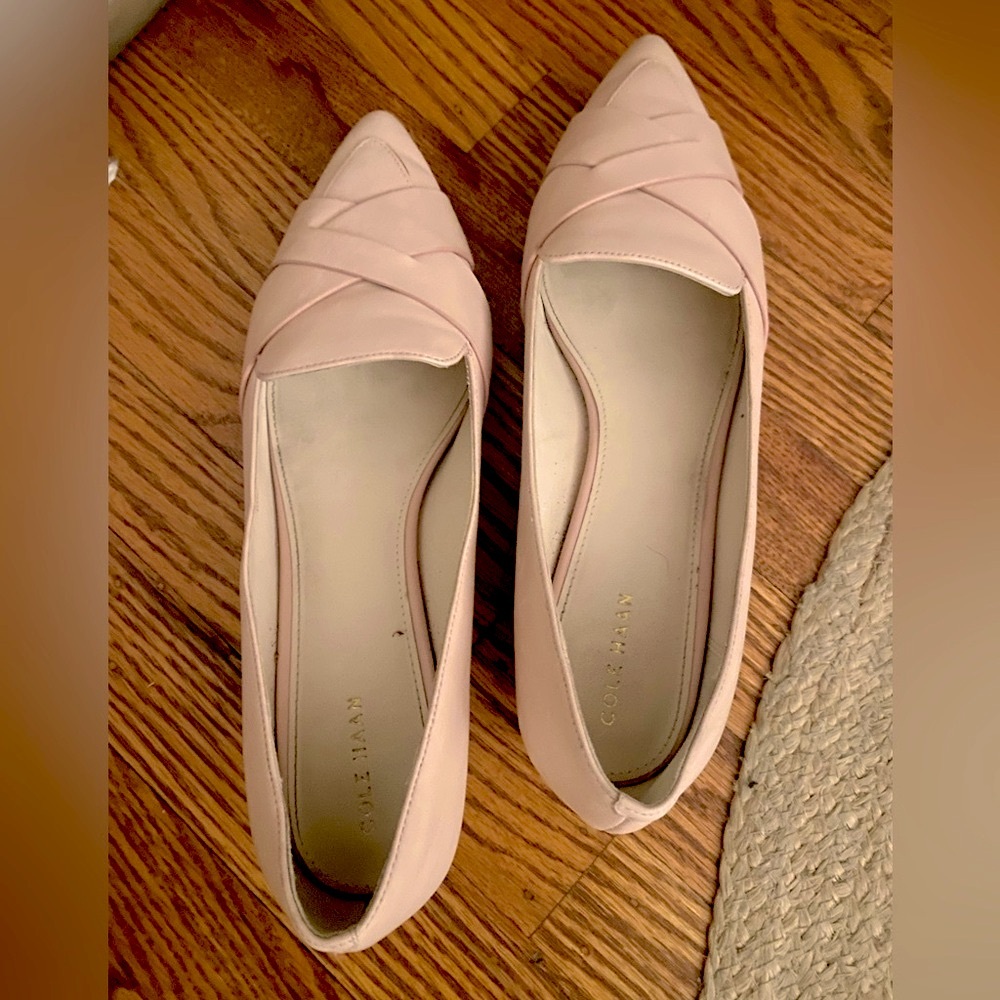 Cole Haan Nude Flats Sz 9